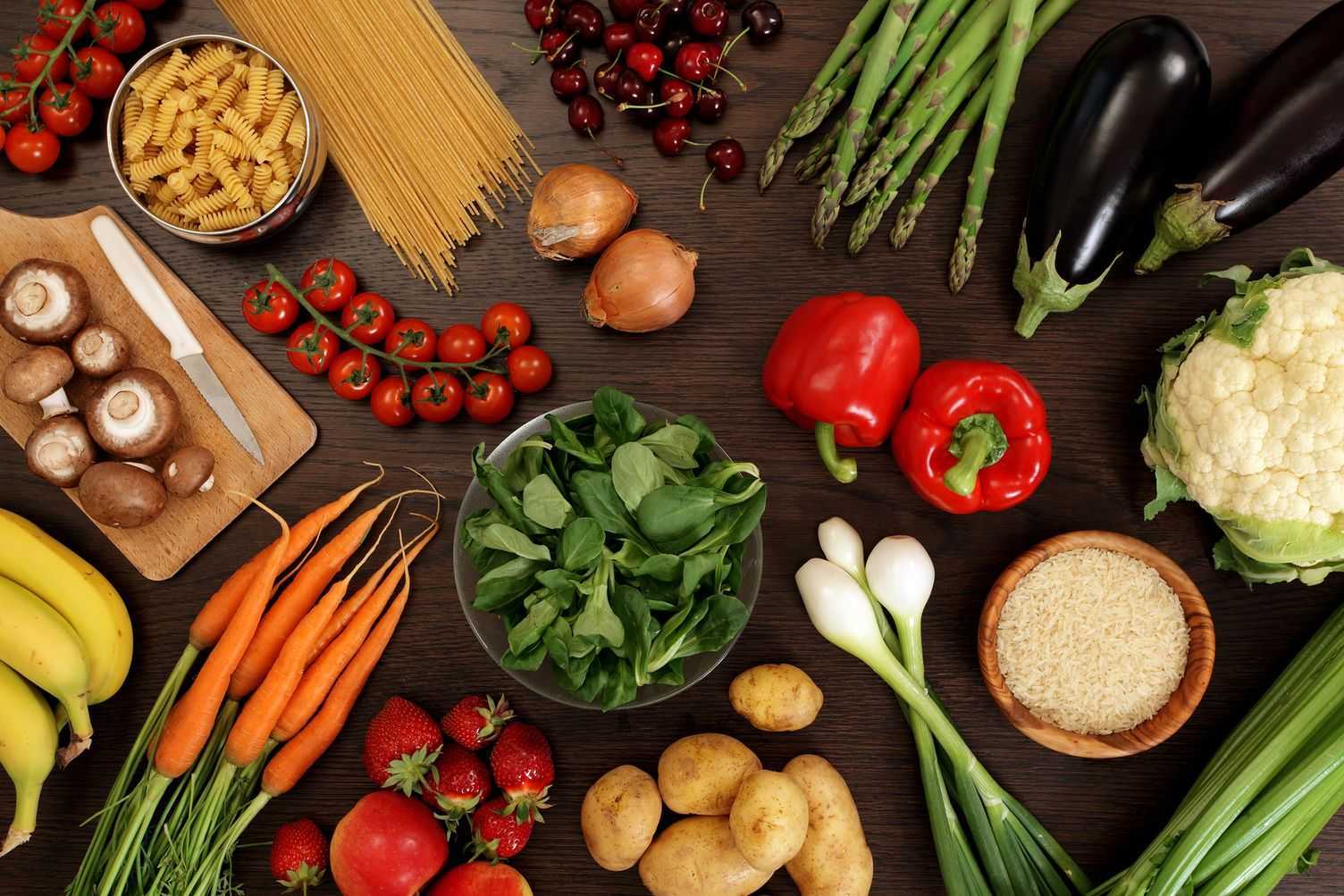 17 ложных фактов о правильном питании, которыми нас кормят
