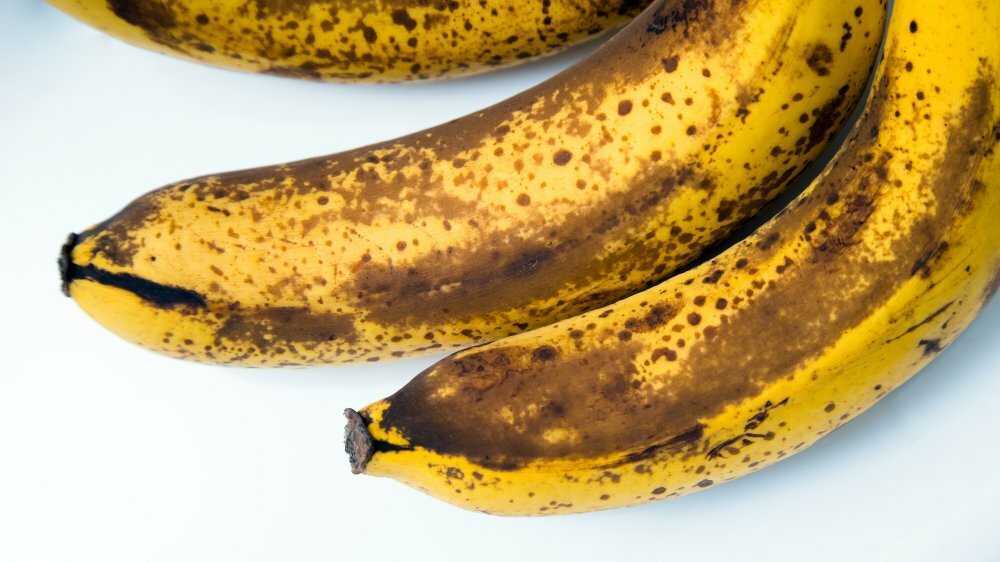 Где хранить бананы в домашних условиях чтобы они не почернели?