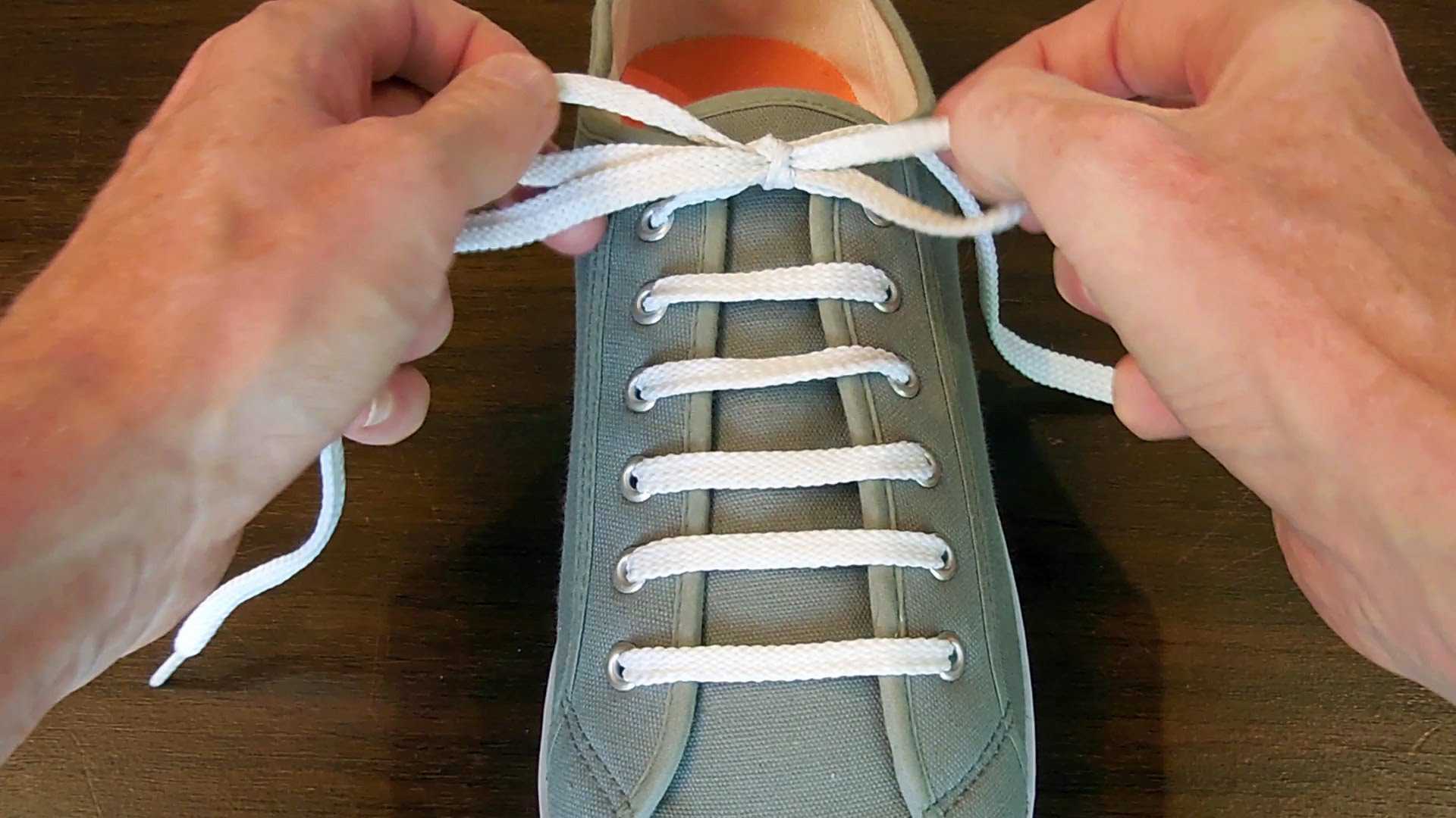 Что делать если развязываются шнурки на кроссовках?