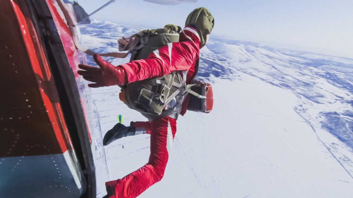 7 несерьезных причин прыгнуть с парашютом