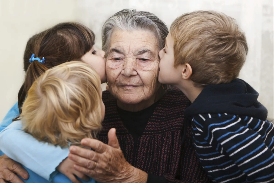 Бабушки и дедушки в жизни ребенка - роль бабушек и дедушек в воспитании - agulife.ru