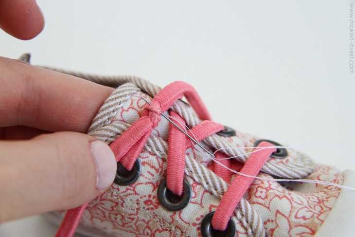 Как завязать шнурки,, чтобы они никогда не развязывались.