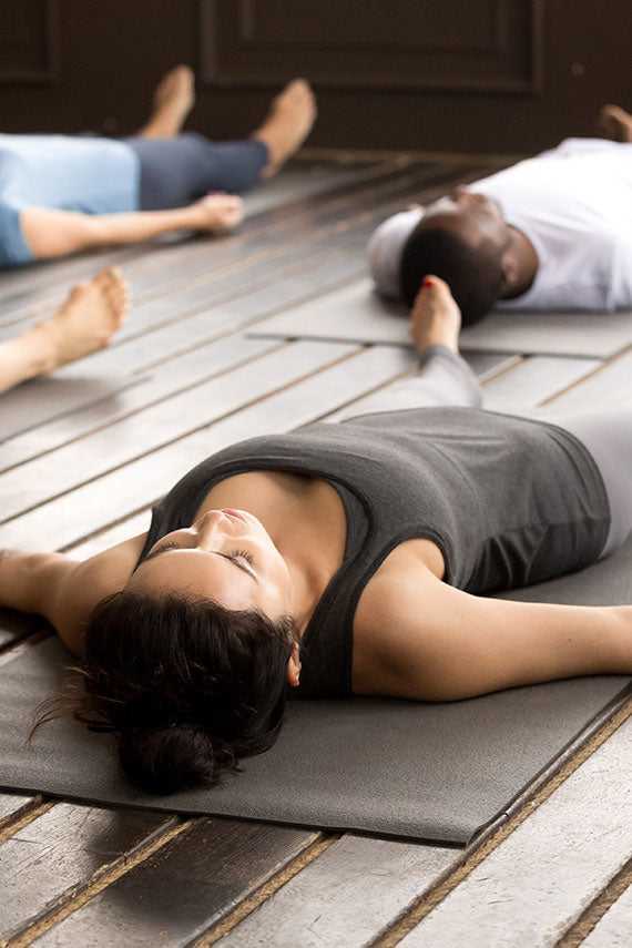 Йога нидра - зачем нужна техника, базовый комплекс перед сном для глубокого расслабления