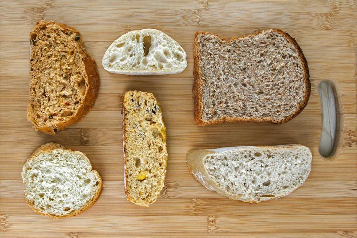 Надо ли замораживать хлеб для хранения и как правильно это делать