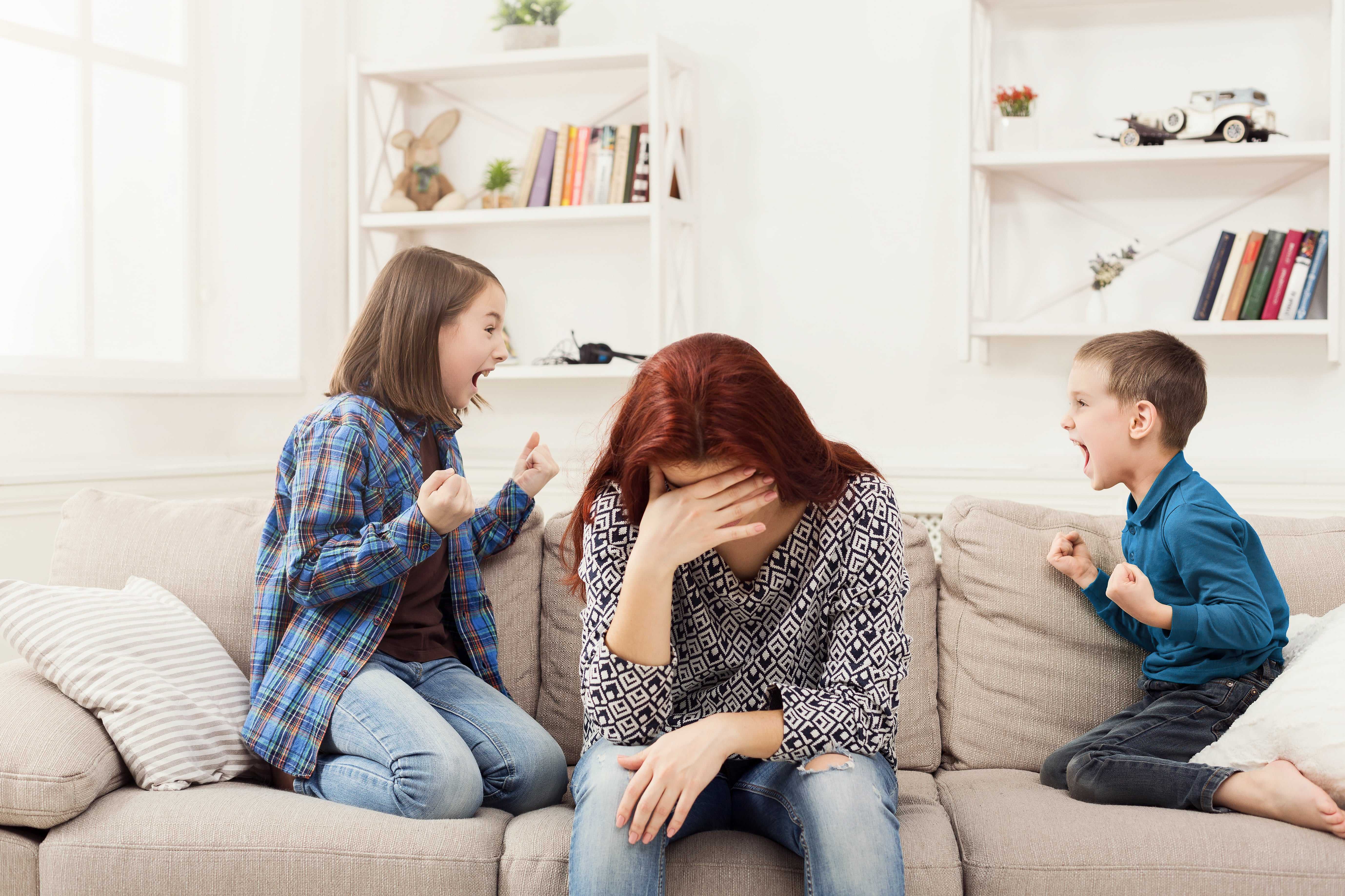 Семейные ссоры: почему возникают, как их избегать и как наладить отношения после