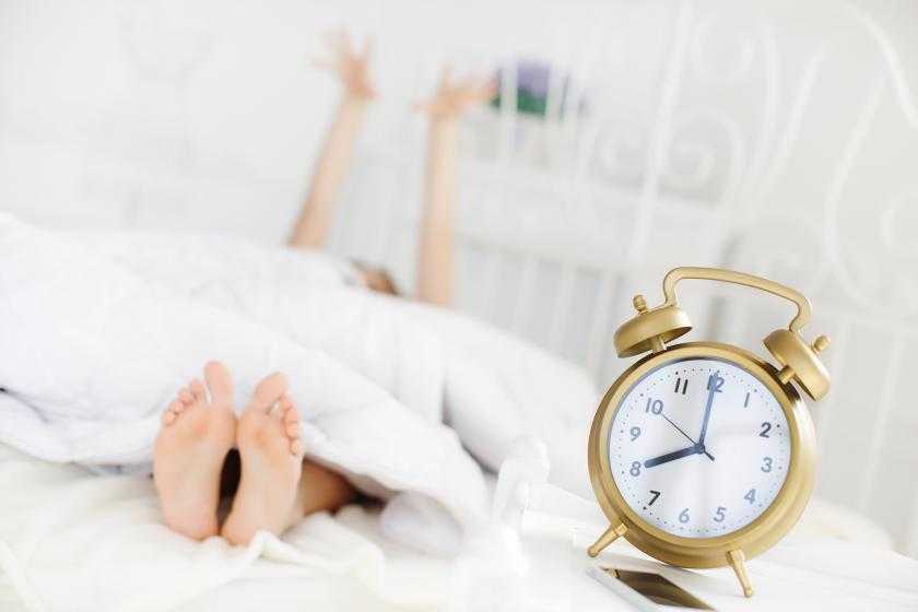 Как просыпаться бодрым и как взбодриться утром, если хочется спать?
